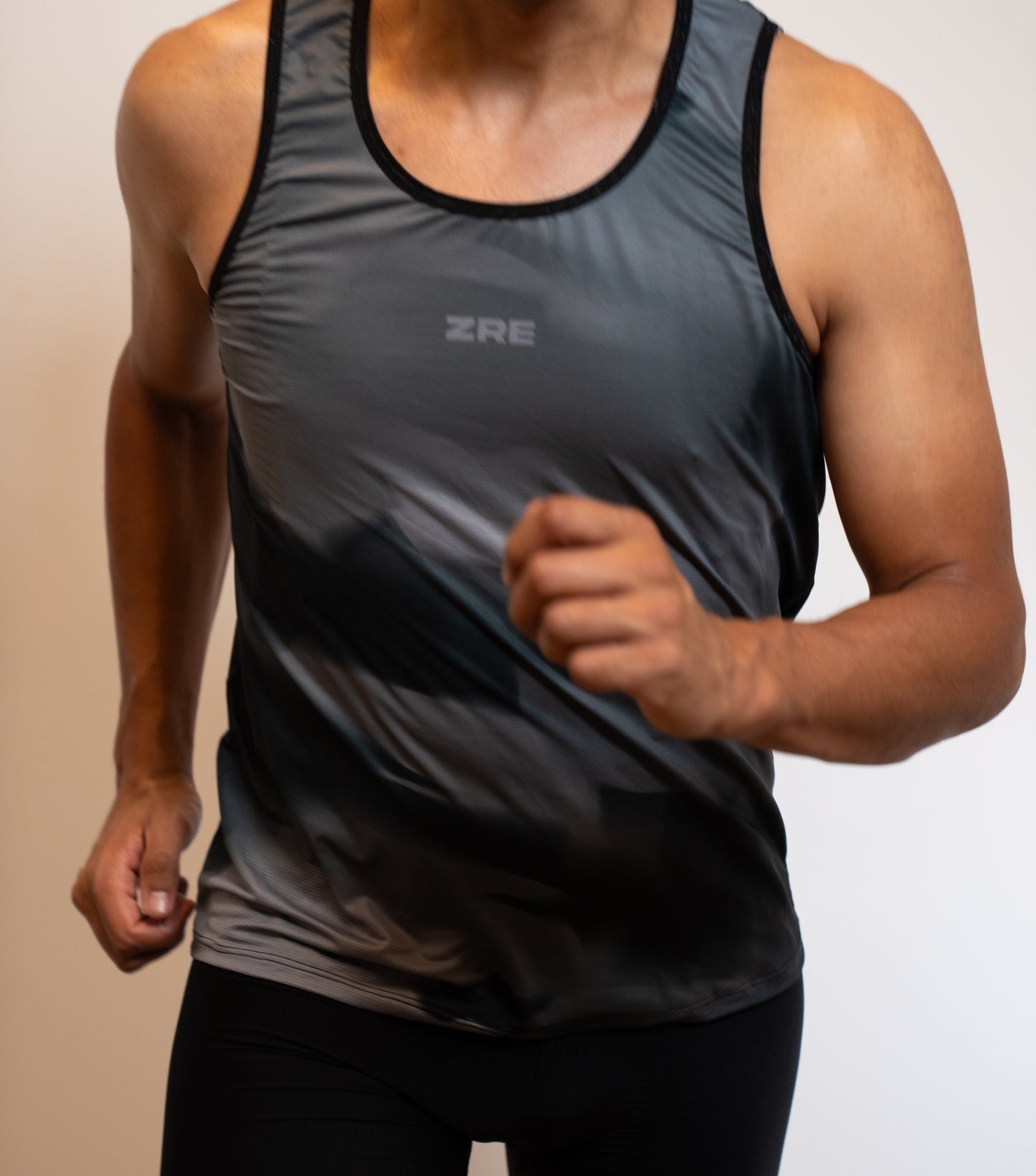 Camisilla running gray hombre